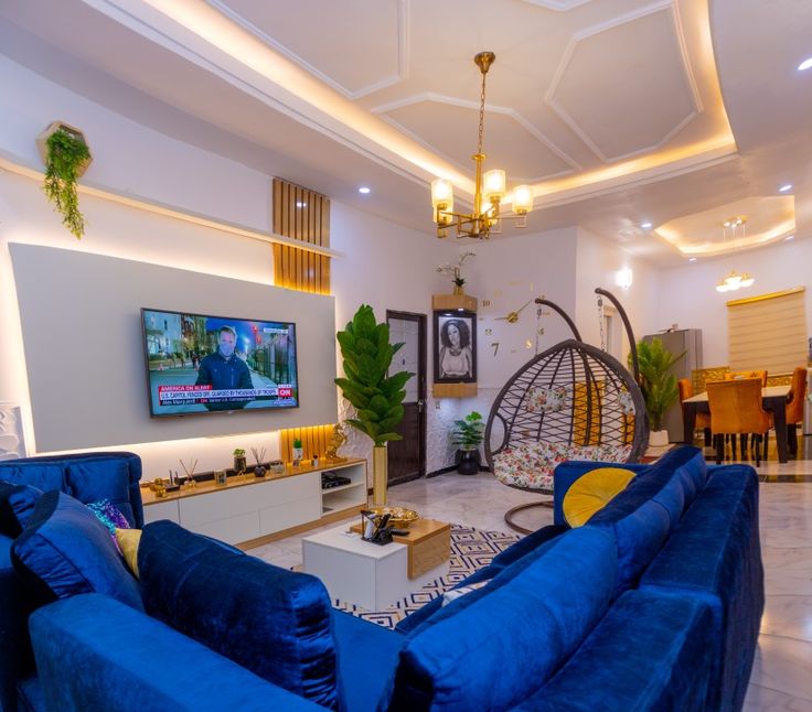 How to Set Up a Beautiful Living Room on a Budget